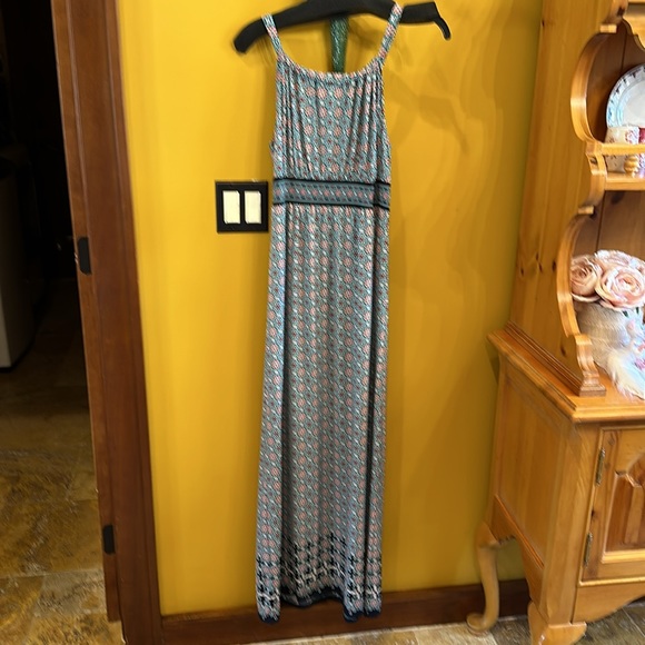 Max Studio Maxi - Picture 4 of 5